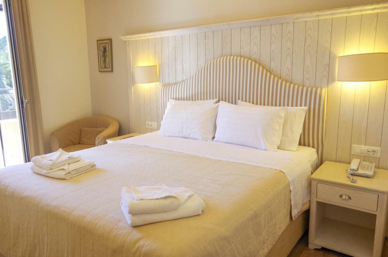 Art Hotel Debono (Adults Only) Gouvia Exterior photo